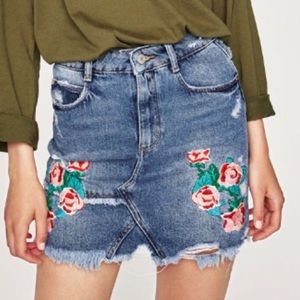 Zara Embroidered Denim Skirt